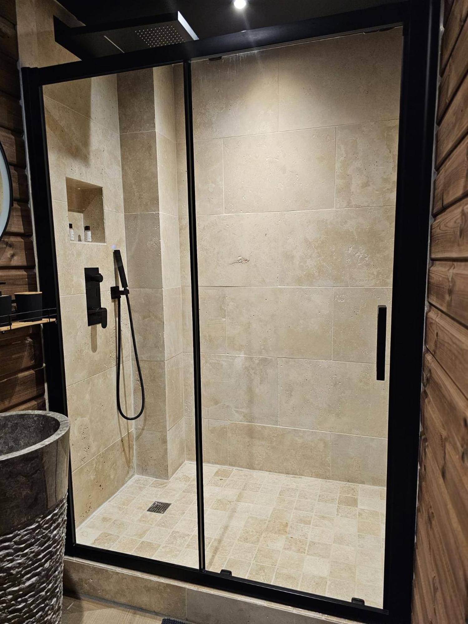 Le Chalet Loft Spa カレー エクステリア 写真