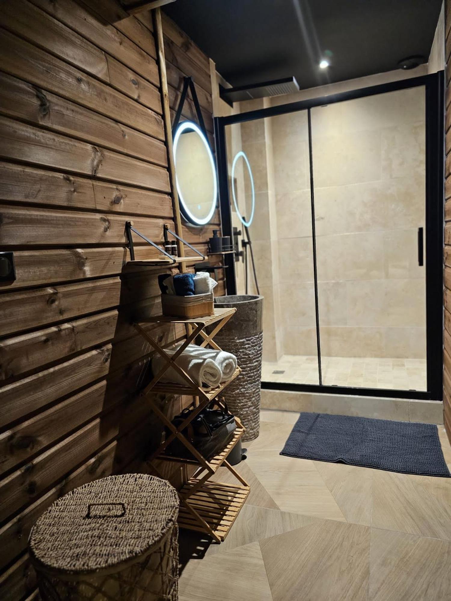 Le Chalet Loft Spa カレー エクステリア 写真
